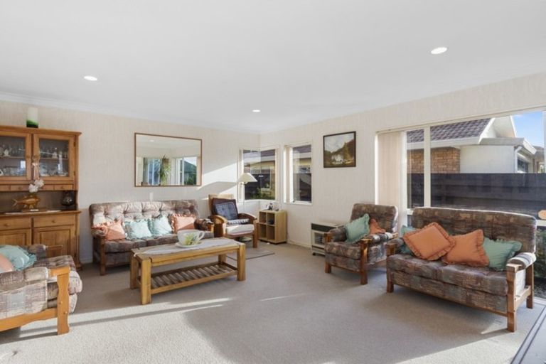 Photo of property in 180 Grenada Street, Mount Maunganui, 3116