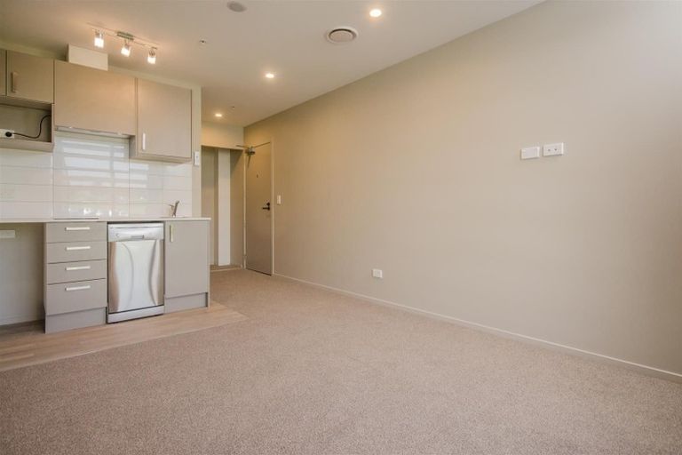 Photo of property in 202/7 Kaipiho Lane, Albany, Auckland, 0632