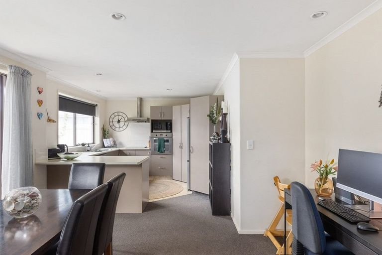 Photo of property in 6 Atlantic Close, Papamoa Beach, Papamoa, 3118