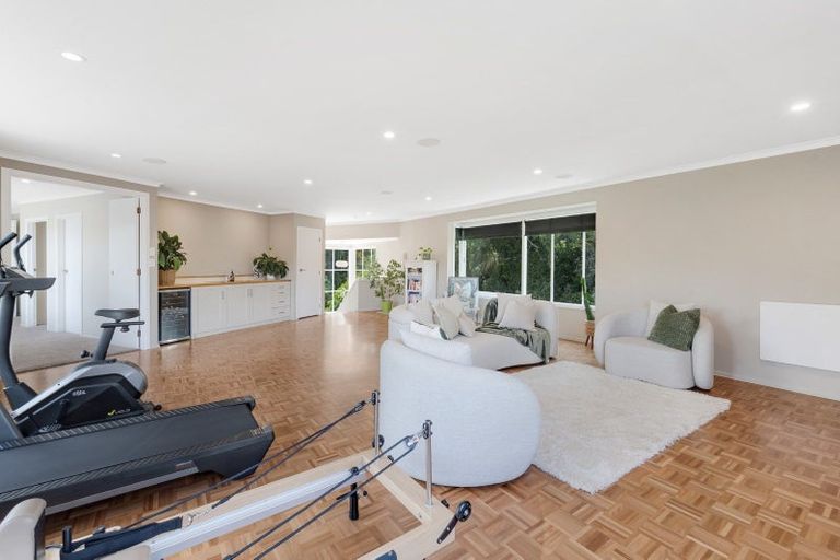 Photo of property in 188 Mellons Bay Road, Mellons Bay, Auckland, 2014