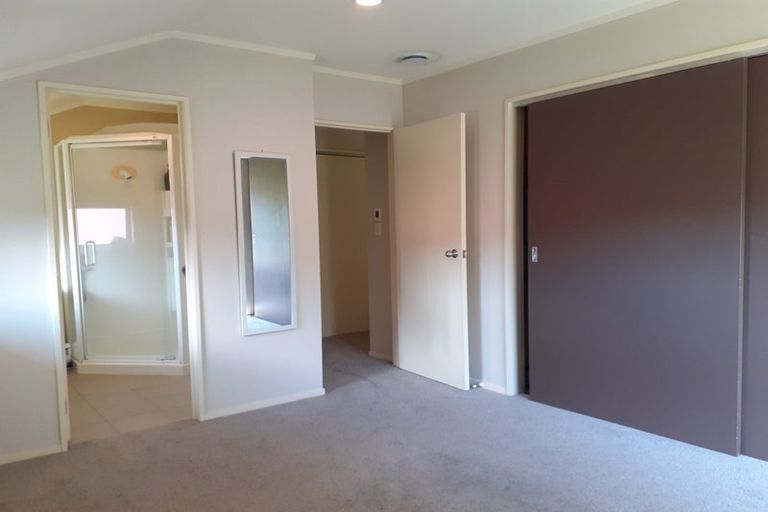 Photo of property in 2/65 Donald Street, Stanmore Bay, Whangaparaoa, 0932