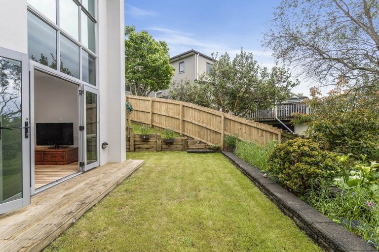 Photo of property in 12/20 Schnapper Rock Road, Schnapper Rock, Auckland, 0632