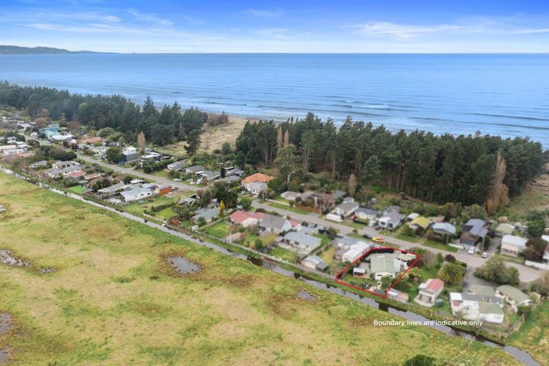 Photo of property in 176 Kings Road, Leithfield, 7481