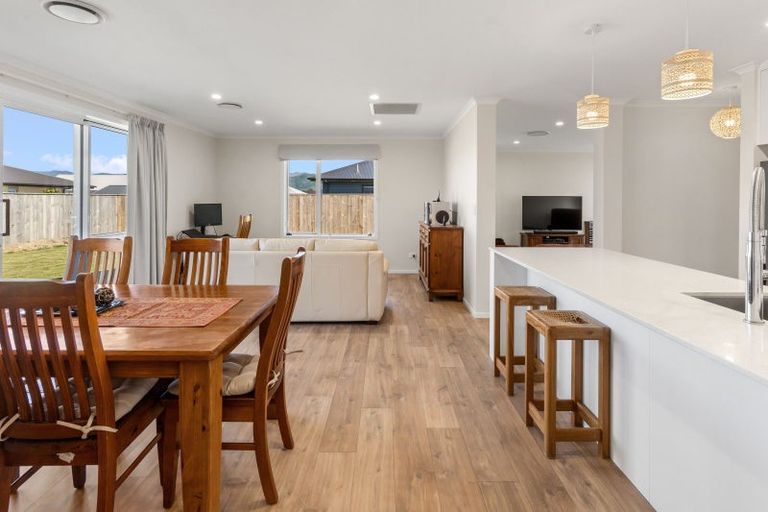 Photo of property in 7 Fantail Avenue, Carterton, 5713