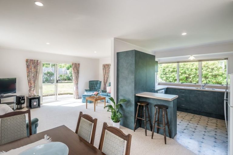 Photo of property in 73 Makarini Street, Paraparaumu, 5032