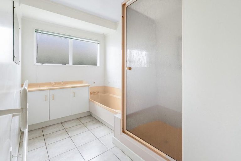 Photo of property in 35 Moreland Avenue, Pukete, Hamilton, 3200