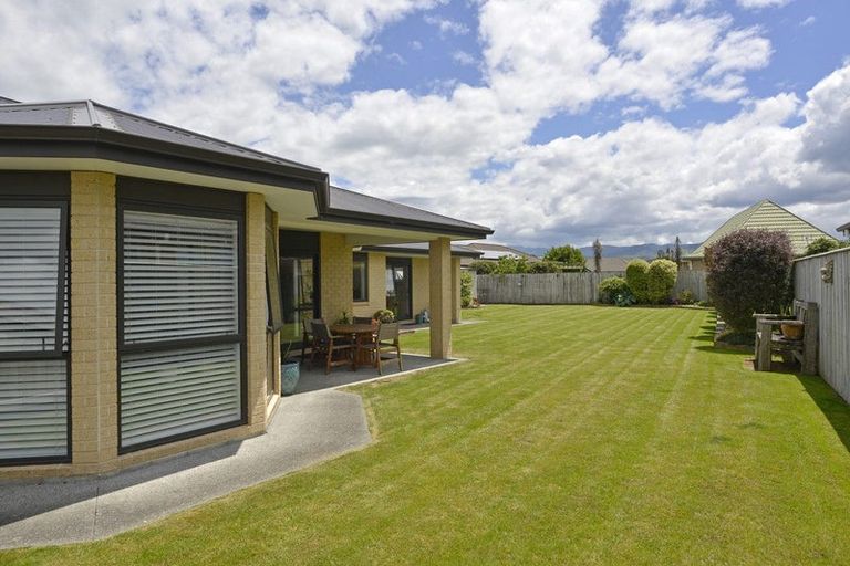 Photo of property in 19 Feist Street, Carterton, 5713