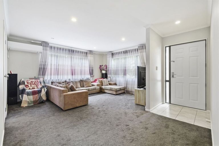 Photo of property in 25 Clavoy Place, East Tamaki, Auckland, 2016