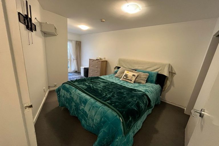 Photo of property in Luxford Villas, 115/72 Herald Street, Berhampore, Wellington, 6023