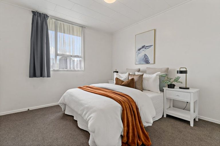 Photo of property in 4 Chibnall Place, Conifer Grove, Takanini, 2112