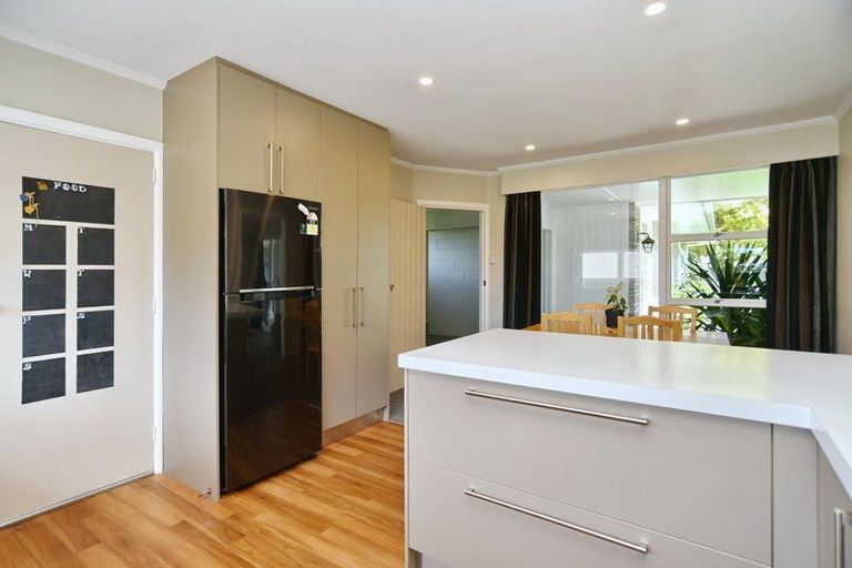 Photo of property in 32 Ashgrove Street, Rangiora, 7400