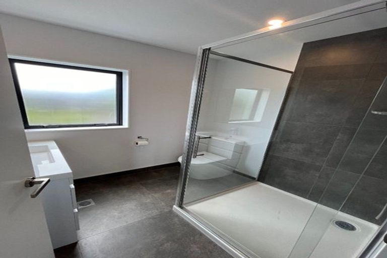 Photo of property in 2/110 Kervil Avenue, Te Atatu Peninsula, Auckland, 0610