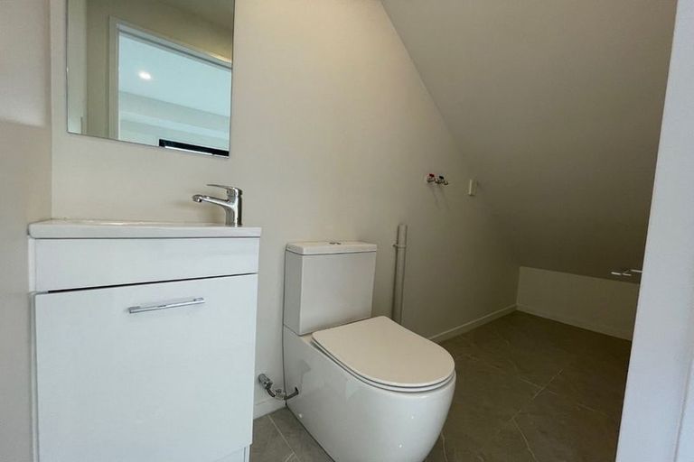 Photo of property in 6a Poruru Close, Papakura, 2110