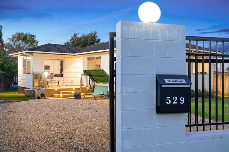 Photo of property in 529 Swanson Road, Ranui, Auckland, 0612
