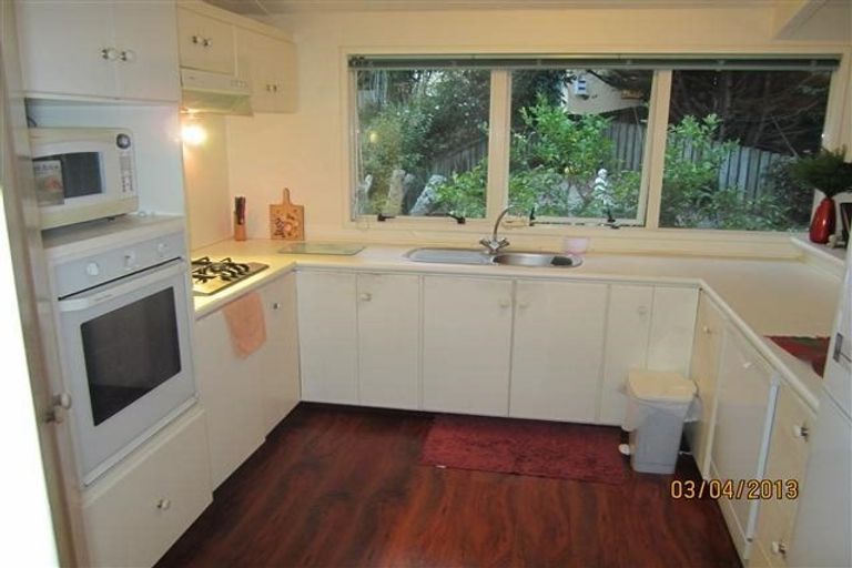 Photo of property in 80m Tirimoana Road, Te Atatu South, Auckland, 0602