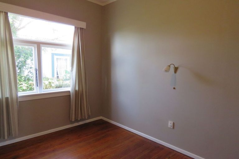 Photo of property in 51 Gaine Street, New Plymouth, 4310