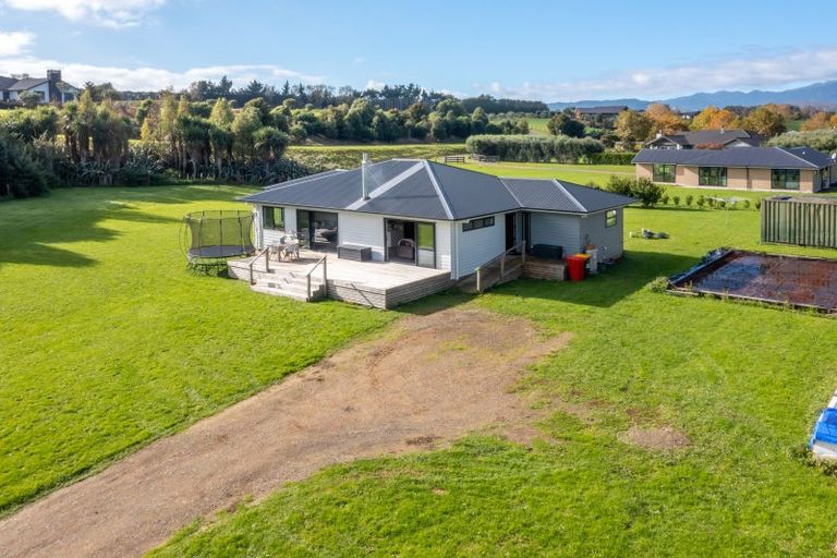 Photo of property in 12 Faydon Close, Ohau, Levin, 5570