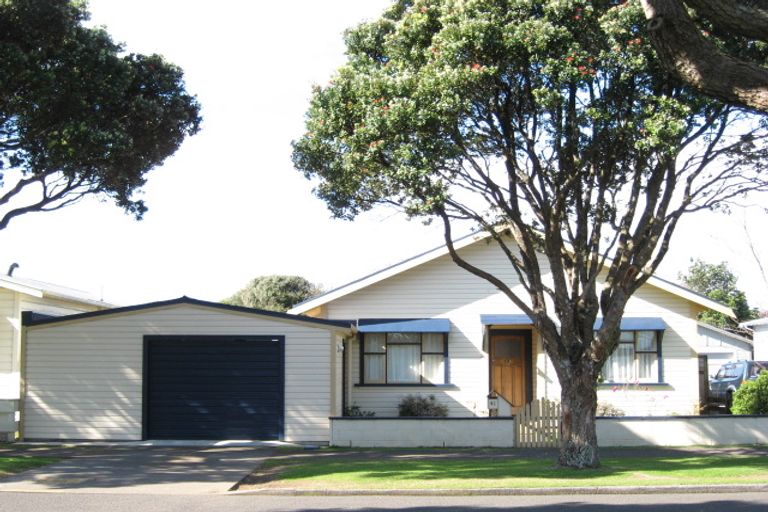 Photo of property in 41 Richmond Street, Fitzroy, New Plymouth, 4312