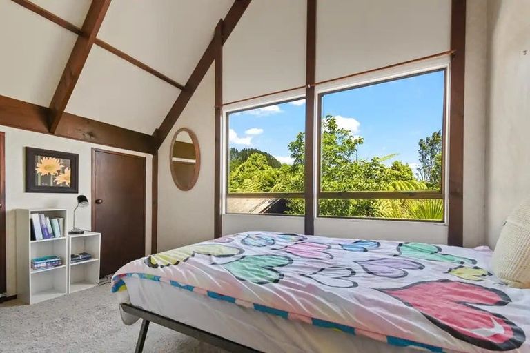 Photo of property in 3 Ridge Road, Lake Okareka, Rotorua, 3076