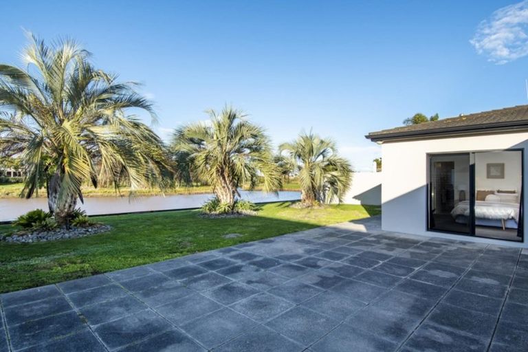 Photo of property in 37 Oriental Parade, Papamoa Beach, Papamoa, 3118