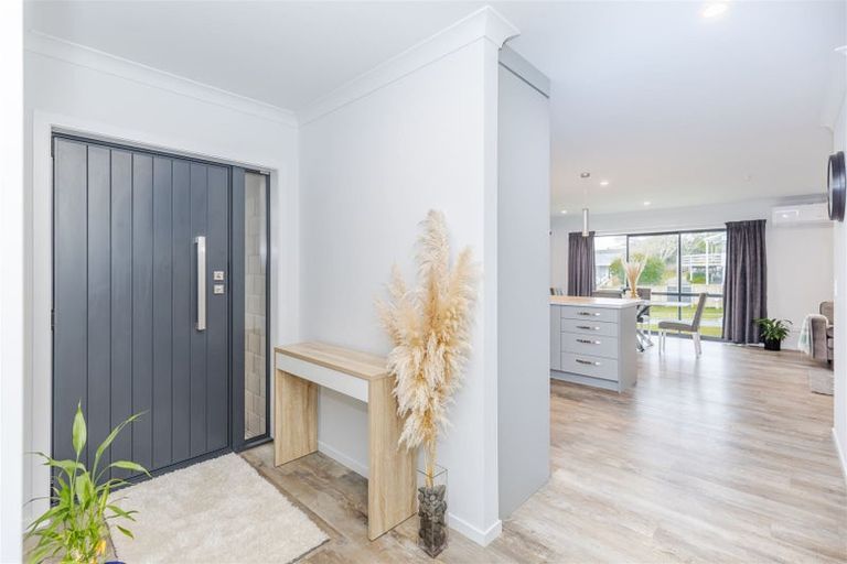 Photo of property in 2 Moreland Avenue, Pukete, Hamilton, 3200