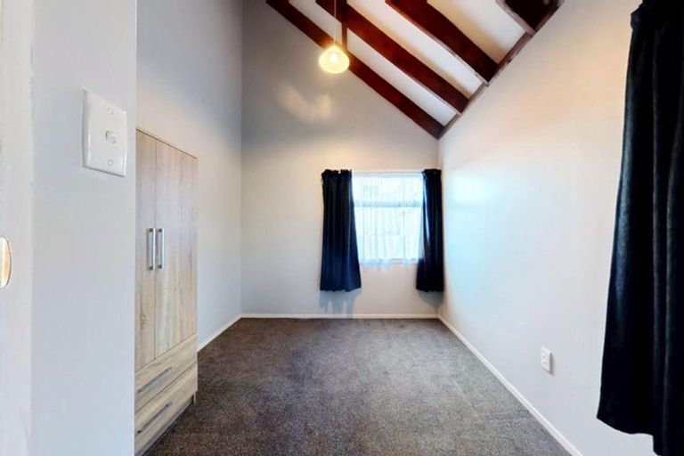 Photo of property in 214 Puriri Street, Castlecliff, Whanganui, 4501