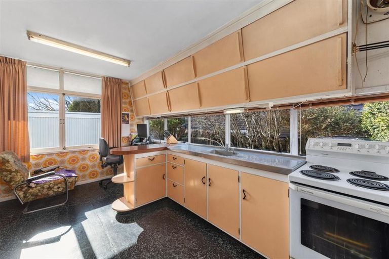 Photo of property in 221 Malfroy Road, Utuhina, Rotorua, 3015