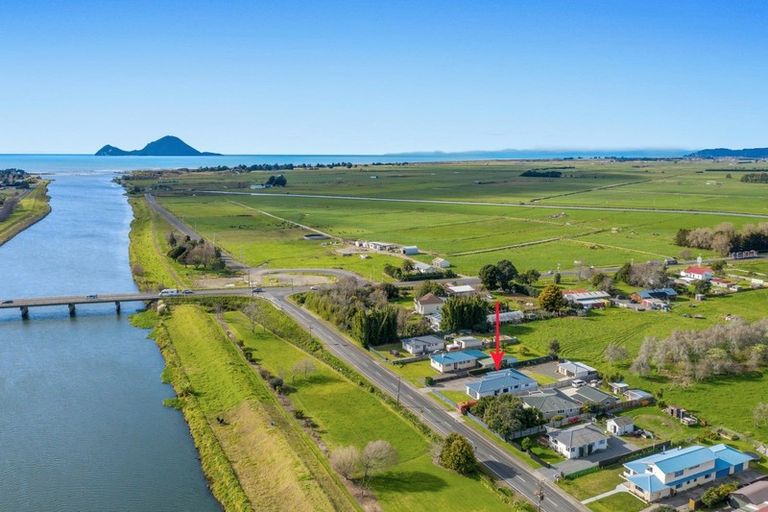 Photo of property in 13 East Bank Road, Thornton, Whakatane, 3193