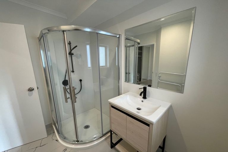 Photo of property in 2/218 Green Lane West, Epsom, Auckland, 1051