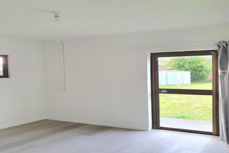 Photo of property in 19 Glen Norman Avenue, Henderson, Auckland, 0610