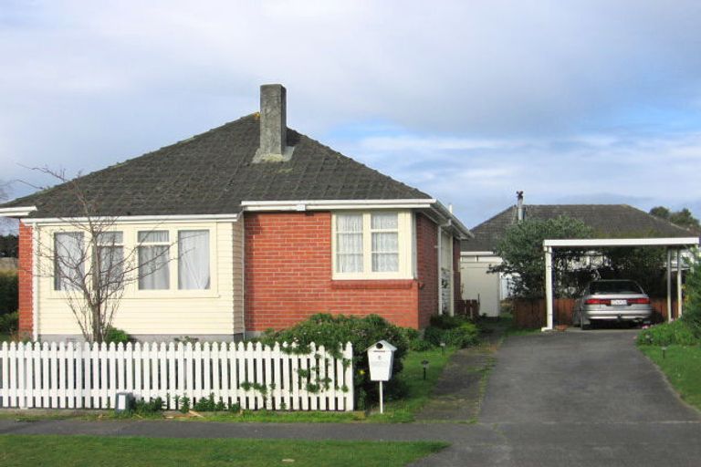 Photo of property in 6 Tilbury Avenue, Hokowhitu, Palmerston North, 4410