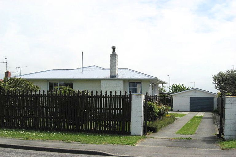 Photo of property in 24 Whitefield Street, Kaiapoi, 7630