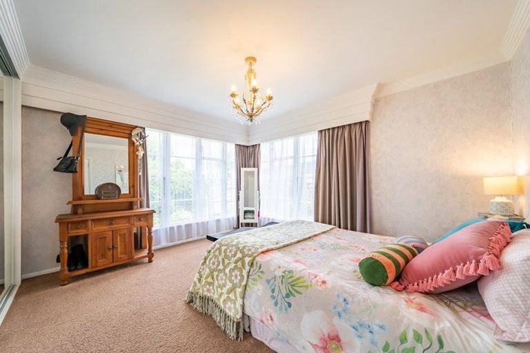 Photo of property in 31 Heretaunga Square, Silverstream, Upper Hutt, 5019