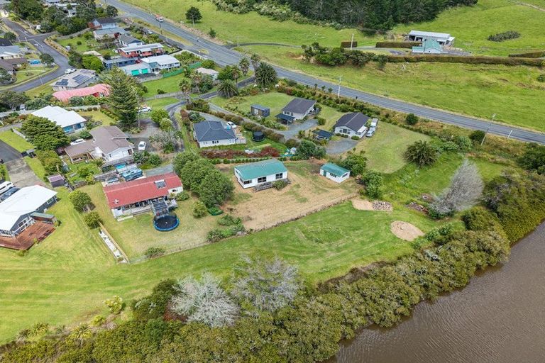 Photo of property in 280 Marsden Point Road, Ruakaka, 0116