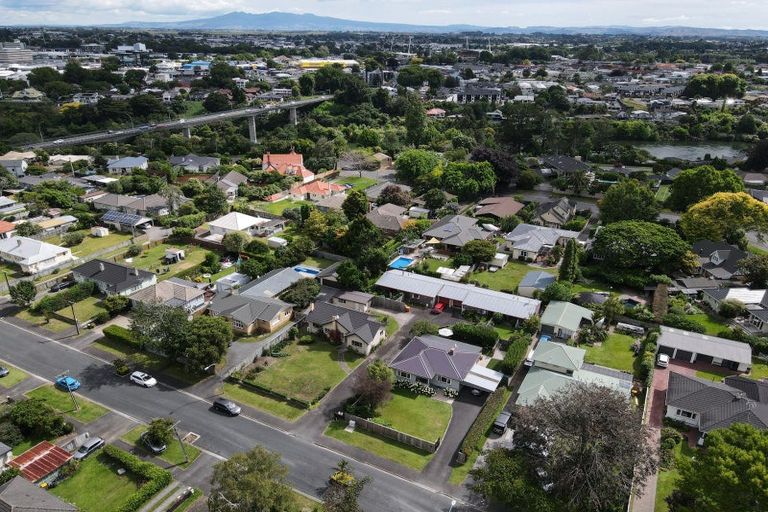 Photo of property in 25 Casey Avenue, Fairfield, Hamilton, 3214