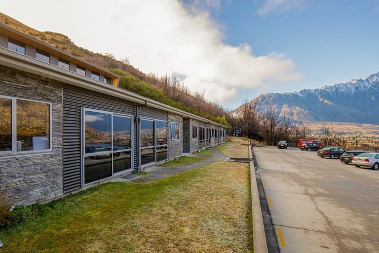Photo of property in 10/66 Marina Drive, Frankton, Queenstown, 9300