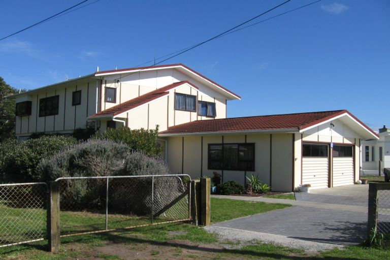 Photo of property in 16 Pataua Street, Pataua South, Onerahi, 0192