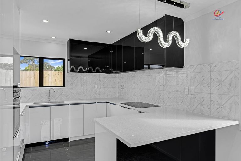 Photo of property in 10c Kivell Close, Mangere East, Auckland, 2024