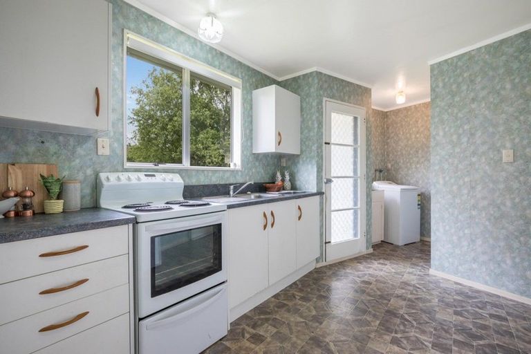 Photo of property in 292a Main Road, Tawa, Wellington, 5028