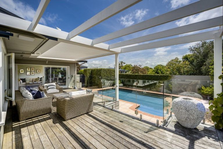 Photo of property in 16 Kopanga Road, Havelock North, 4130