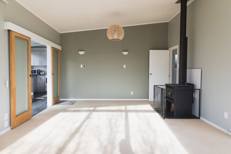 Photo of property in 3 Parera Grove, Heretaunga, Upper Hutt, 5018