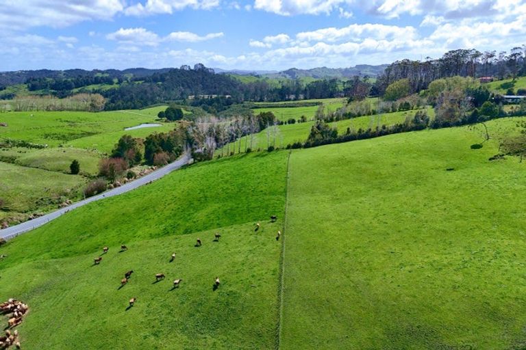 Photo of property in 123 Whakapirau Road, Wellsford, 0973