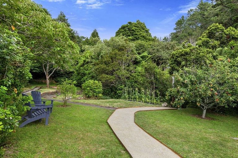 Photo of property in 124 Kamahi Street, Stokes Valley, Lower Hutt, 5019