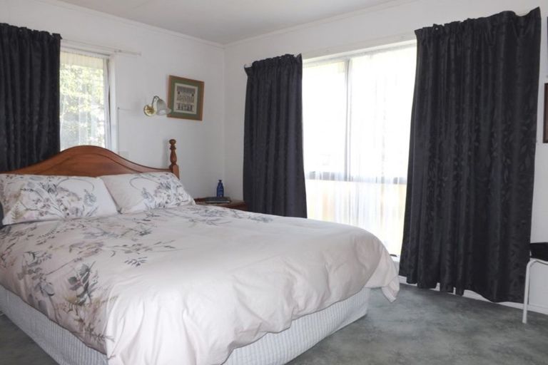 Photo of property in 10 Te Kama Street, Levin, 5510