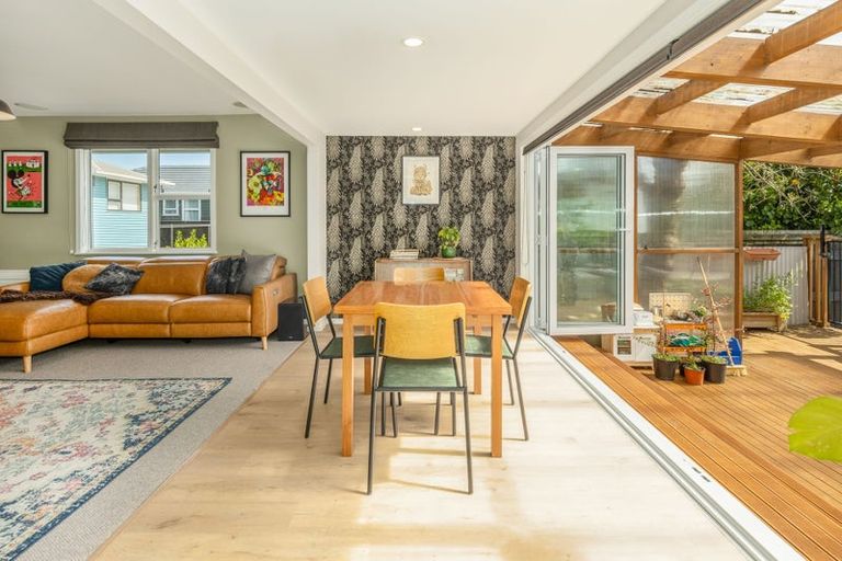 Photo of property in 11 Fincham Road, Raumati Beach, Paraparaumu, 5032