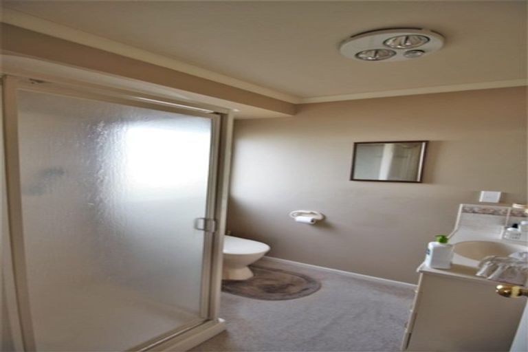 Photo of property in 28 Spinnaker Drive, Flagstaff, Hamilton, 3210