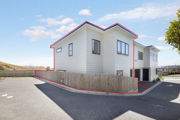 Photo of property in 29b Comber Place, Johnsonville, Wellington, 6037