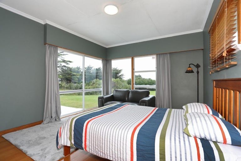 Photo of property in 2 Viles Road, Bulls, 4894