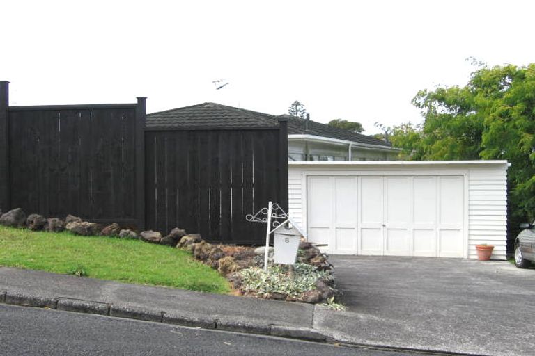Photo of property in 1/6 Sandford Street, Campbells Bay, Auckland, 0630