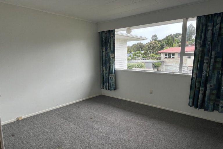 Photo of property in 3 Kendal Place, Merrilands, New Plymouth, 4312